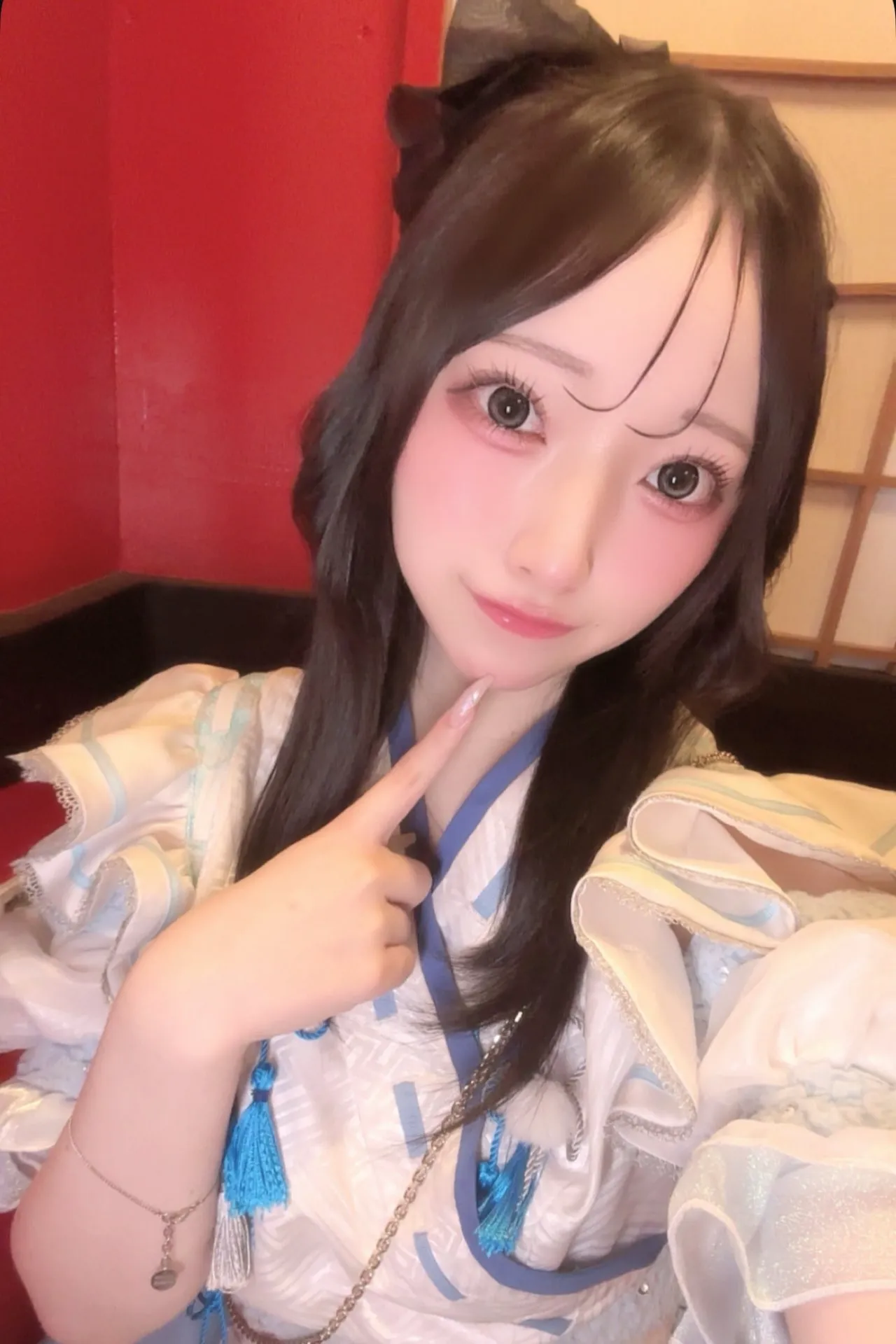 飲みの帰り道にこんな選択肢があるなんて —— <br>歌舞伎町『巫女喫茶』で体験してみた！