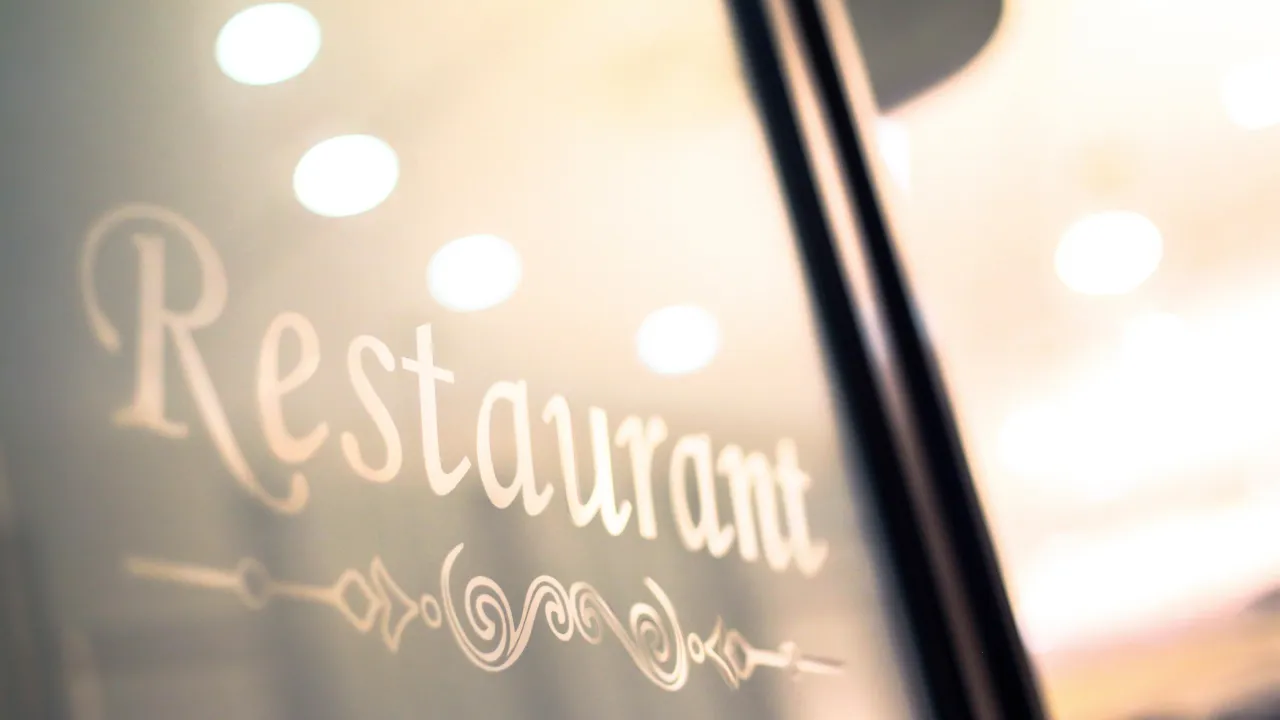 【体験記】<br> “違和感”があったお店の印象が、 <br>ロゴひとつで変わった話