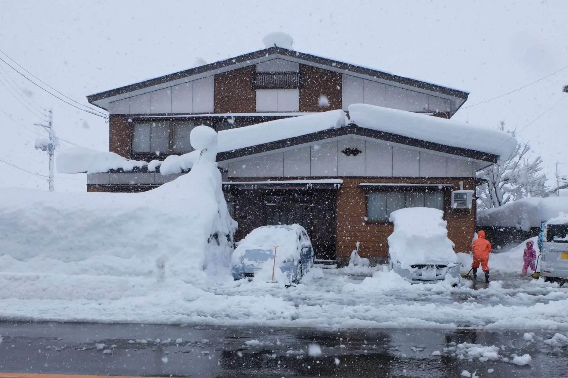 “この家、空気が違う”と感じた日。ニセコ町で見つけた、北海道に本当に合う家づくりの話。