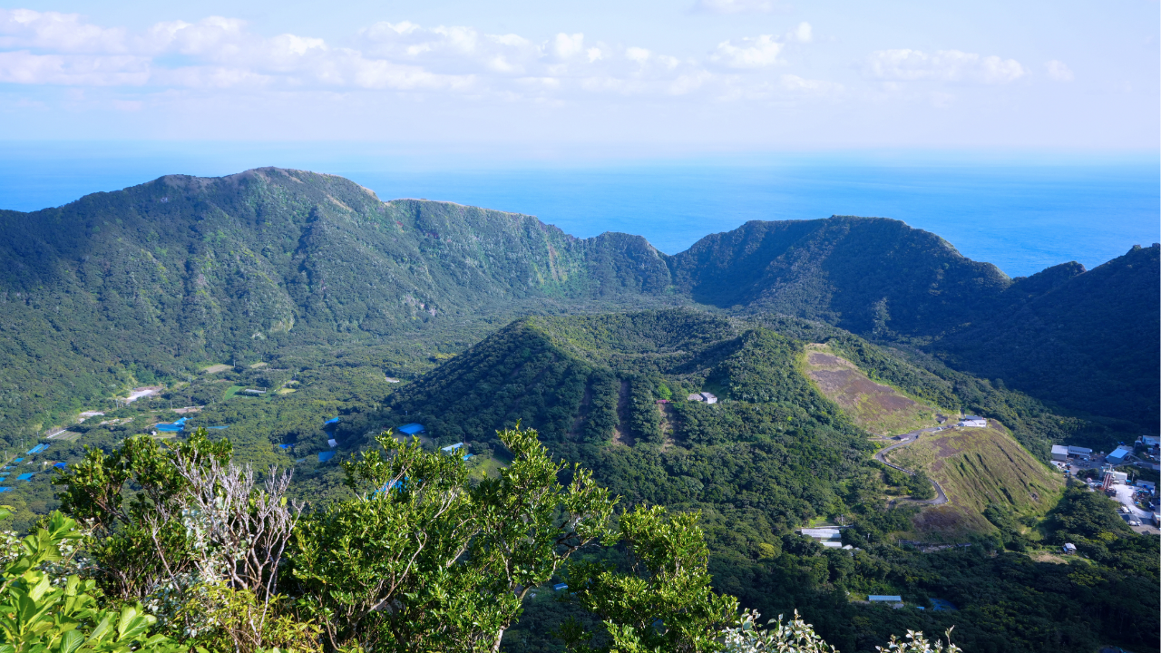 日常を離れて、島時間へ。東京から行ける島めぐり
