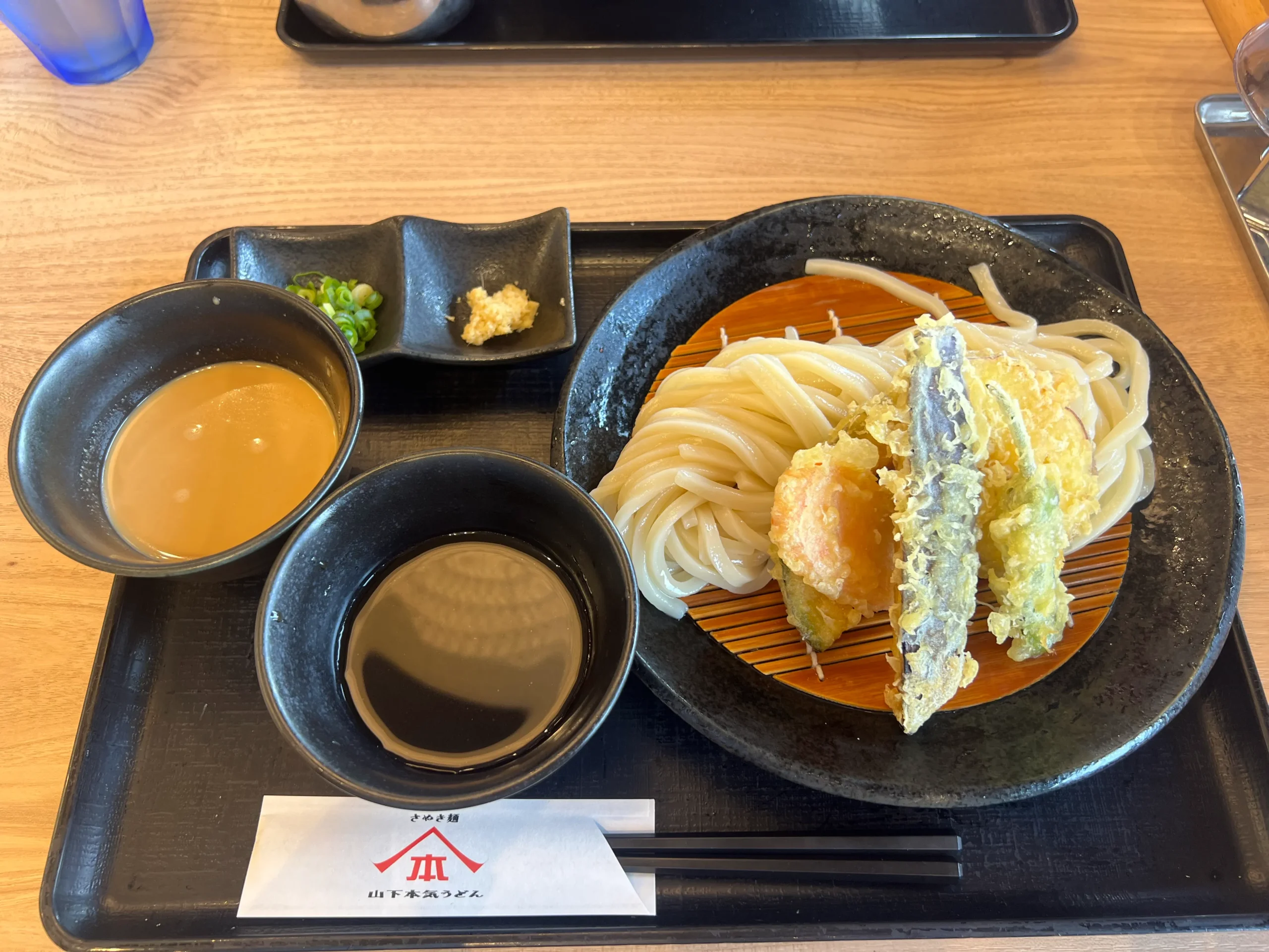 お台場・デックス東京ビーチでランチをするなら？<br>「山下本気うどん」を訪れてみた