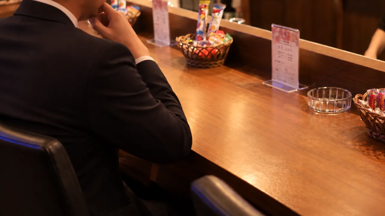 初めてでも安心 | 広島市・流川のスナック「佐久良」の料金や雰囲気を紹介